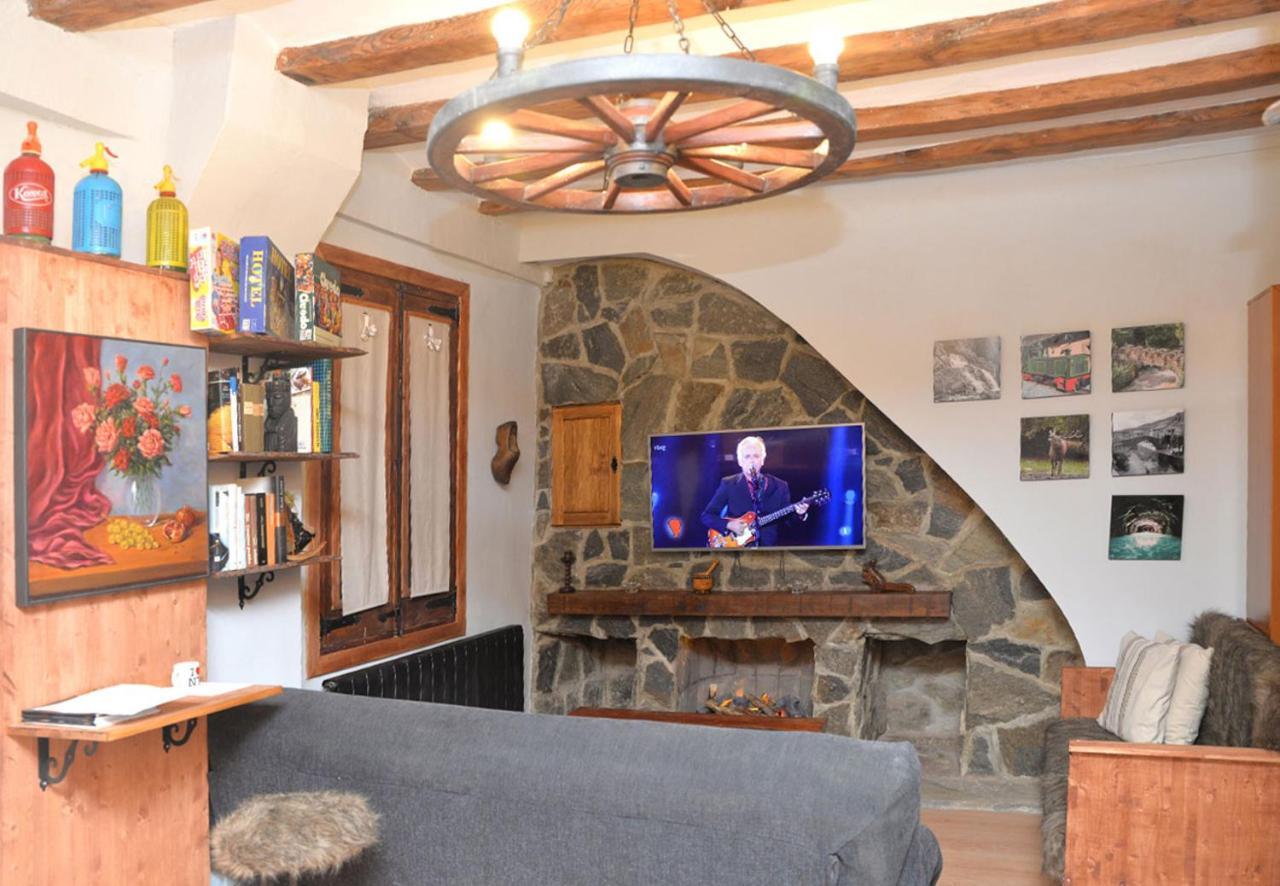 Appartement Piso Rustico-Moderno 6 Plazas - Pobla De Lillet à La Pobla de Lillet Extérieur photo